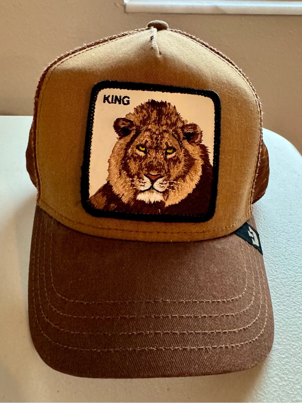 Goorin Bros. King Lion Brown SnapBack/mesh Back Trucker Hat. Used